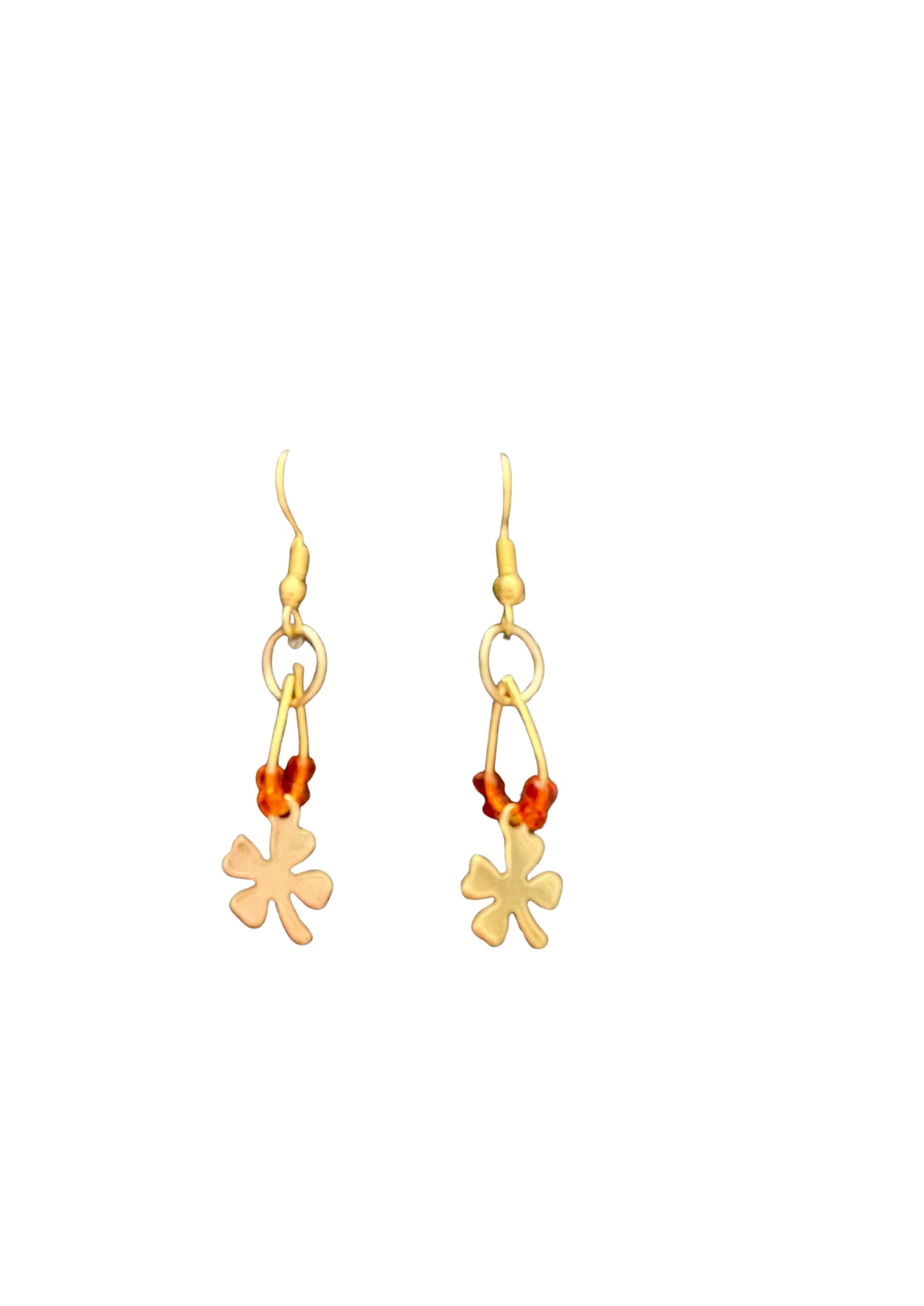 Boucles d'oreilles trèfle doré et perles de rocaille - vue 5